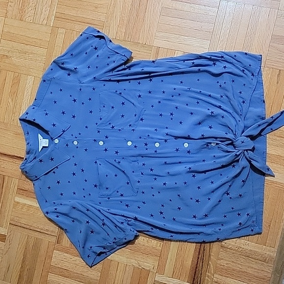 Intro❤️ button up, tie waist shirt. - Picture 1 of 4